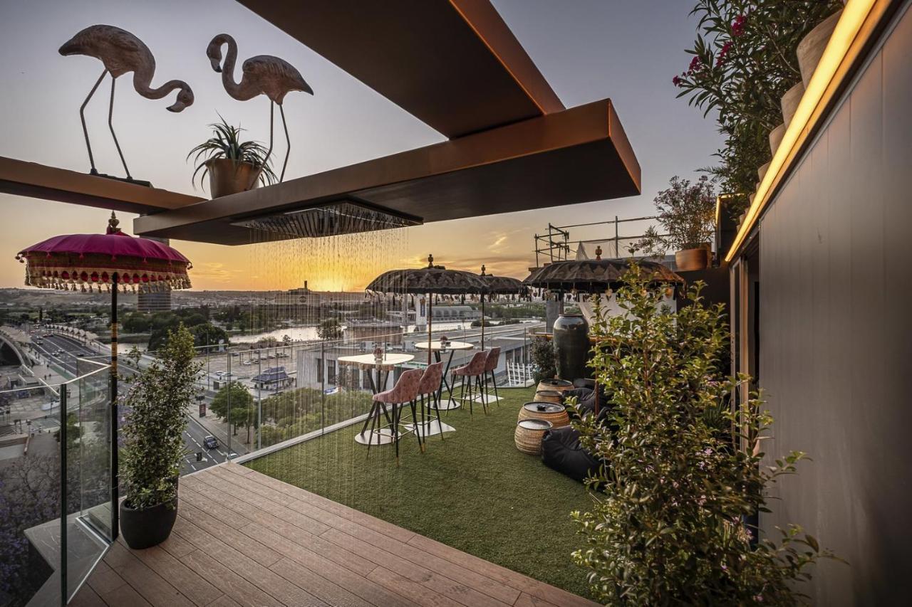 On Suites Sevilla Apartments Designed For Adults מראה חיצוני תמונה