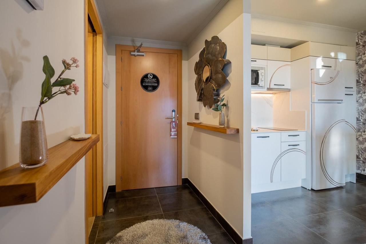 On Suites Sevilla Apartments Designed For Adults מראה חיצוני תמונה
